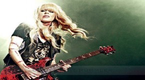 Gitaris Cewek Paling Jago – Orianthi